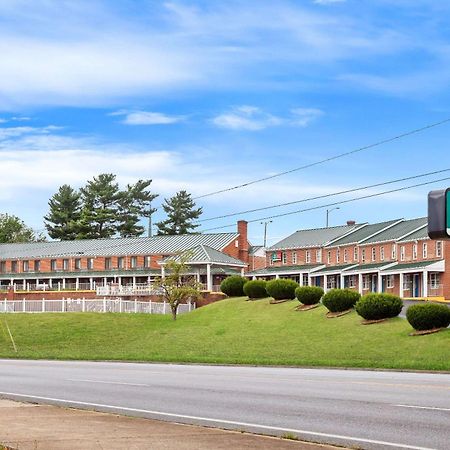 Econo Lodge Waynesboro - Skyline Drive エクステリア 写真